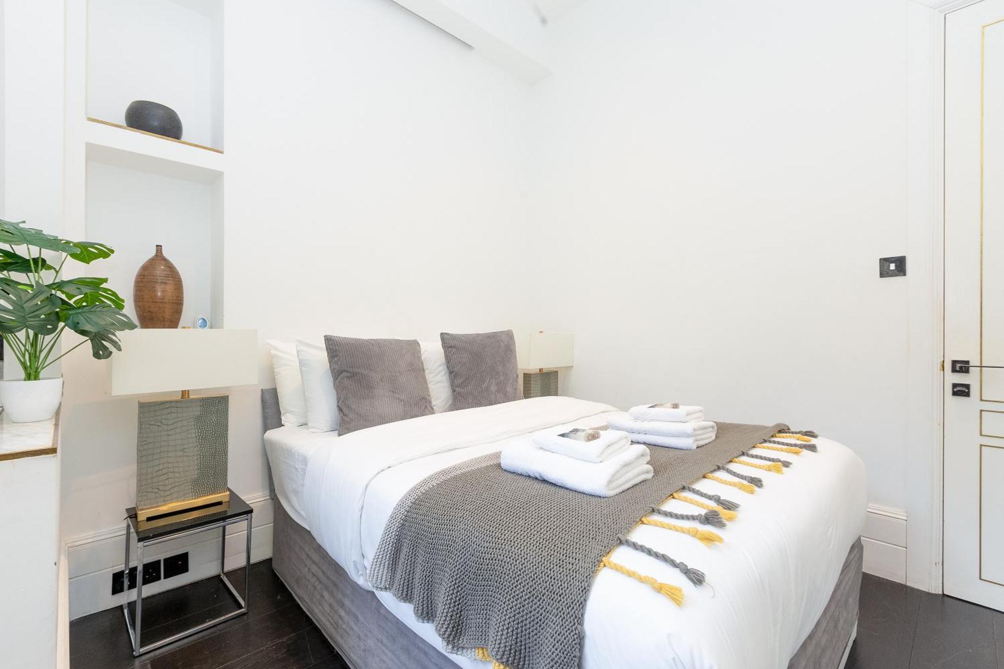 Lovely 2br Flat In Kensington, 2 Minutes Tube Londra