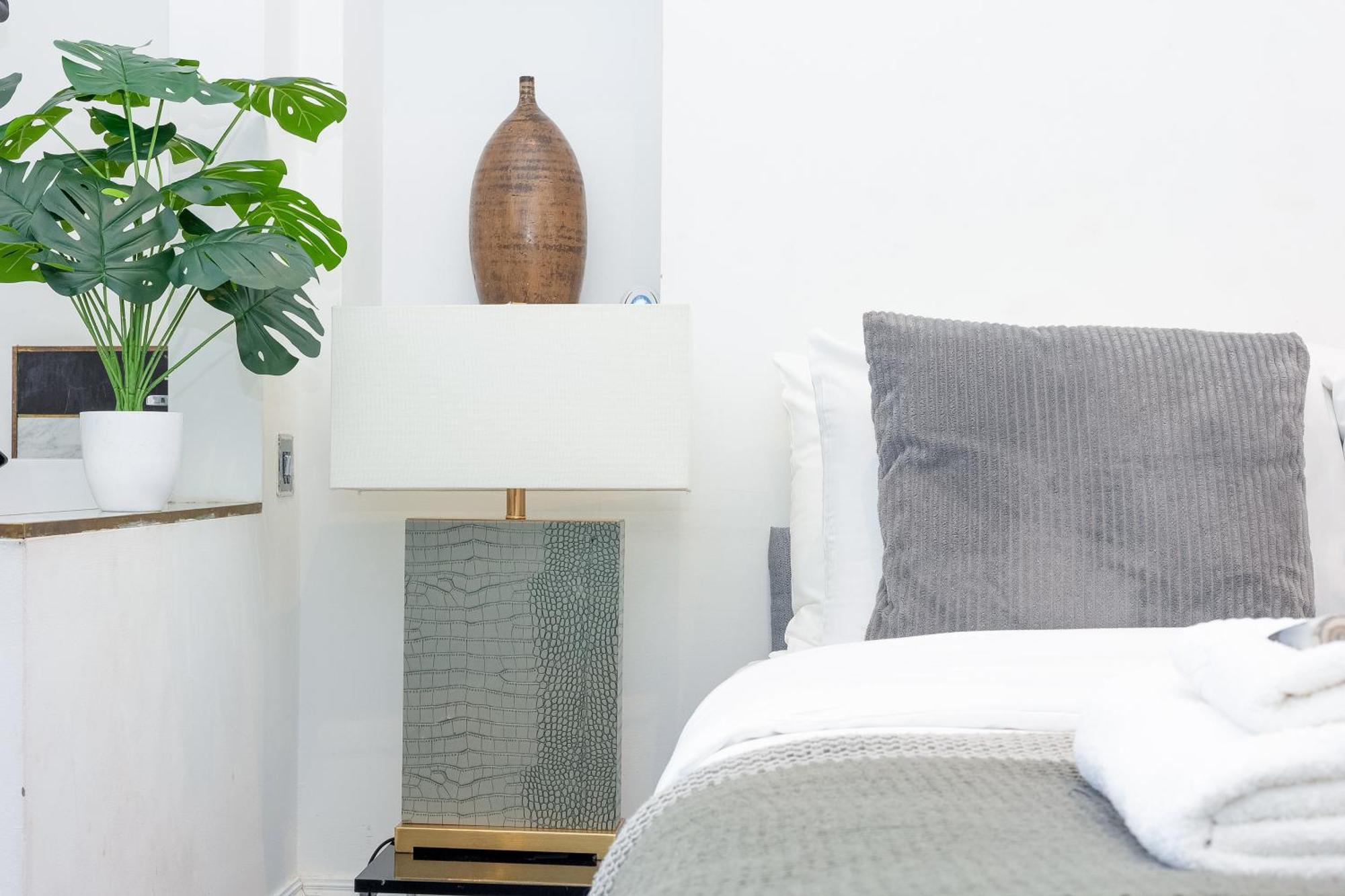 Apartament Lovely 2br Flat In Kensington, 2 Minutes Tube Londra