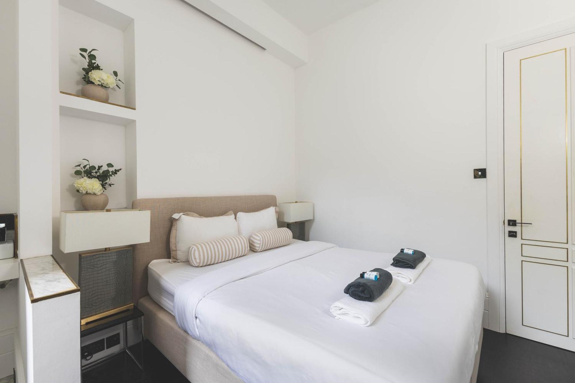 Lovely 2br Flat In Kensington, 2 Minutes Tube Londra